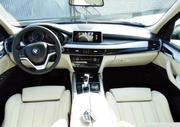 BMW X5 cena 89900 przebieg: 180000, rok produkcji 2015 z Radymno małe 277